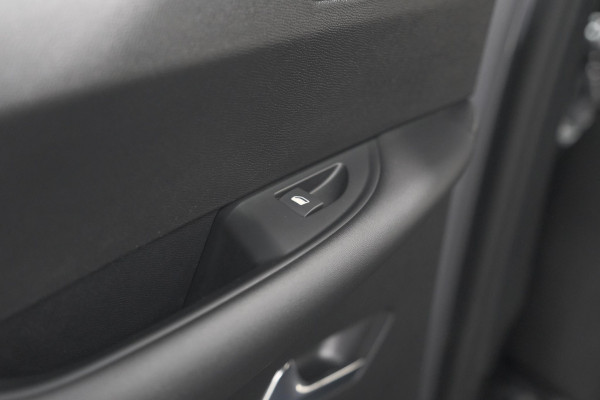 DS DS 3 Crossback PureTech 100 Montmartre | Parkeersensoren | Apple Carplay | Allseason Banden | Navigatie | Climate Control