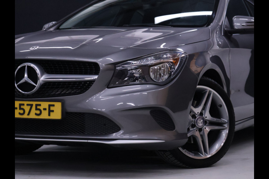 Mercedes-Benz CLA-Klasse 180 AMG [APPLE CARPLAY, AMG VELG, LEDER INTERIEUR, CRUISE CONTROL, AUTOMATISCH DIMLICHT, SCHAKELFLIPPERS, NIEUWSTAAT]