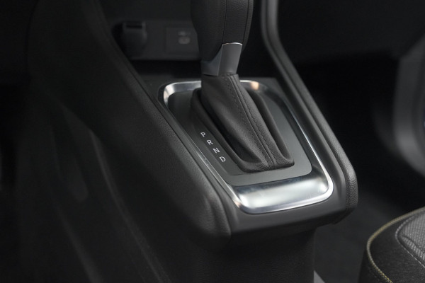 Renault Captur Mild Hybrid 160 EDC Techno | Camera | Navigatie | Apple Carplay | Pack Full Screen