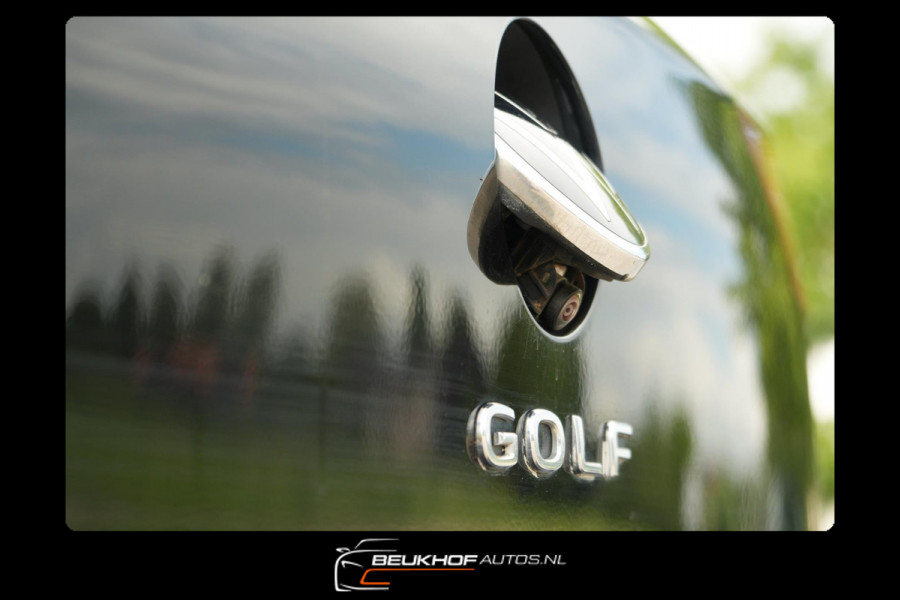 Volkswagen Golf 1.5 eTSI R-Line Pano H&K Audio Cruise Camera