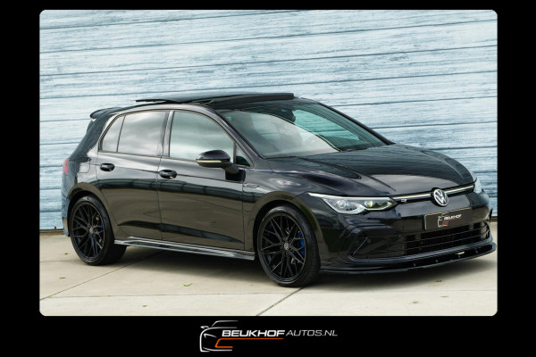 Volkswagen Golf 1.5 eTSI R-Line Pano H&K Audio Cruise Camera