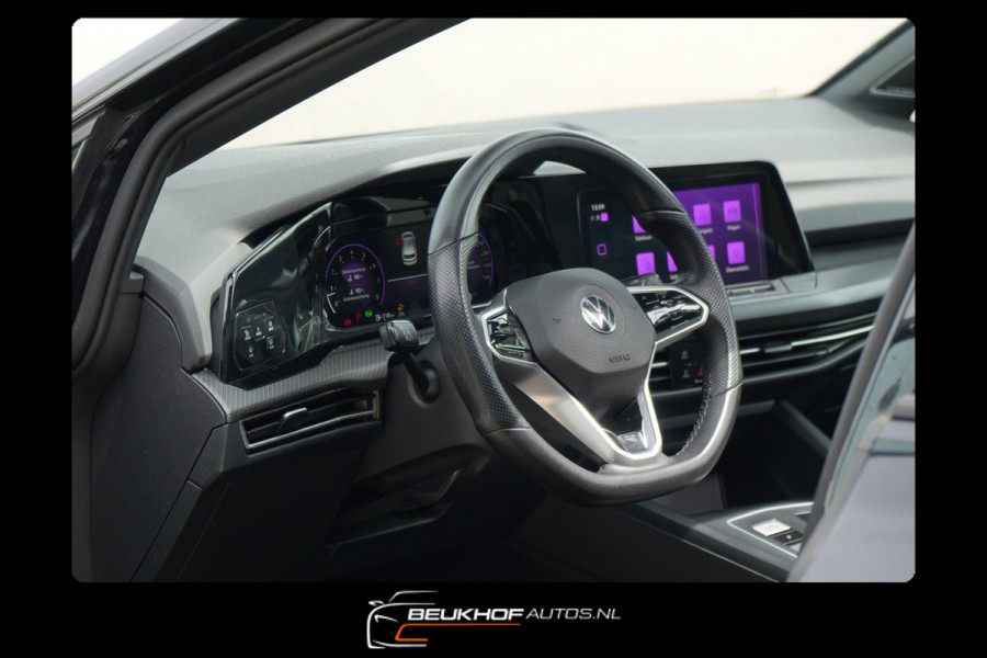 Volkswagen Golf 1.5 eTSI R-Line Pano H&K Audio Cruise Camera