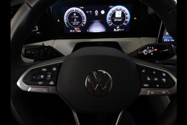 Volkswagen Tiguan 1.5 eHybrid Elegance 204 pk Automaat (DSG) | SOH 100% | Verlengde garantie | Navigatie | Panoramadak | Trekhaak (wegklapbaar) | Parkeersensoren (Park assist) | Rondomzicht camera | Stoelverwarming v/a |