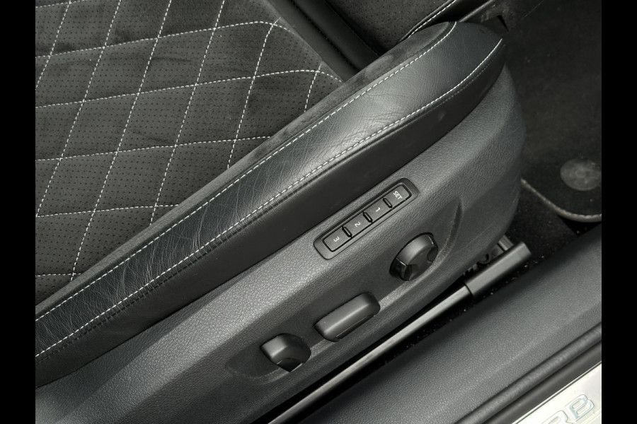 Škoda Superb Combi 1.4 TSI iV Sportline Business Panoramadak Adapt. Cruise LED Standkachel Trekhaak 19''LM