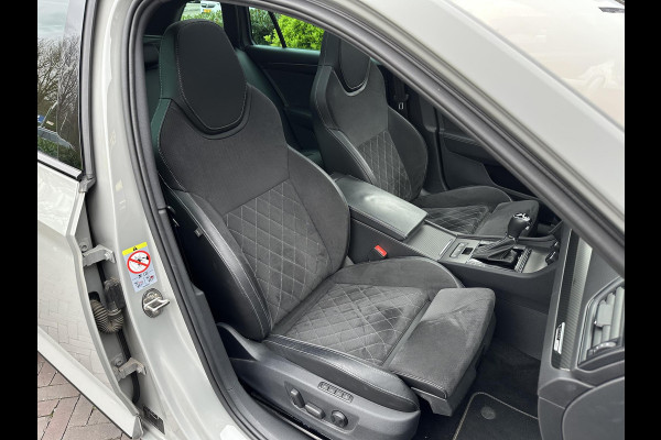 Škoda Superb Combi 1.4 TSI iV Sportline Business Panoramadak Adapt. Cruise LED Standkachel Trekhaak 19''LM