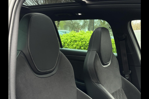 Škoda Superb Combi 1.4 TSI iV Sportline Business Panoramadak Adapt. Cruise LED Standkachel Trekhaak 19''LM