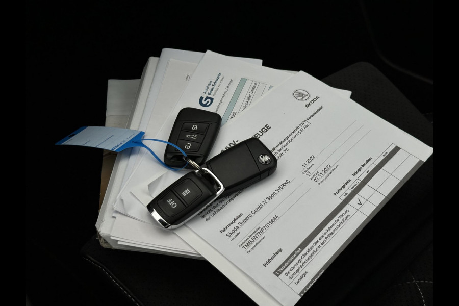 Škoda Superb Combi 1.4 TSI iV Sportline Business Panoramadak Adapt. Cruise LED Standkachel Trekhaak 19''LM