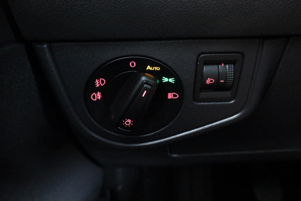 Volkswagen Polo 1.0 TSI Comfortline 95PK | Navigatie | Adaptive cruise control