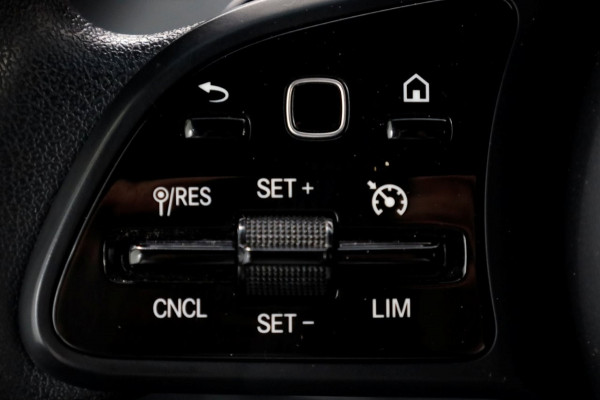 Mercedes-Benz Sprinter 319 CDI 3.0 V6 190pk L2H2 7G Automaat LED/Airco/Trekhaak 3500kg 10-2021