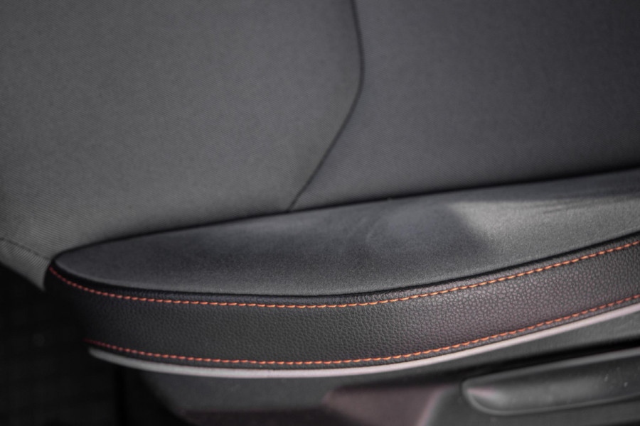 Seat Ibiza 1.0 TSI FR Business Intense AUTOMAAT / BEATS / CRUISE CONTROLE / CARPLAY