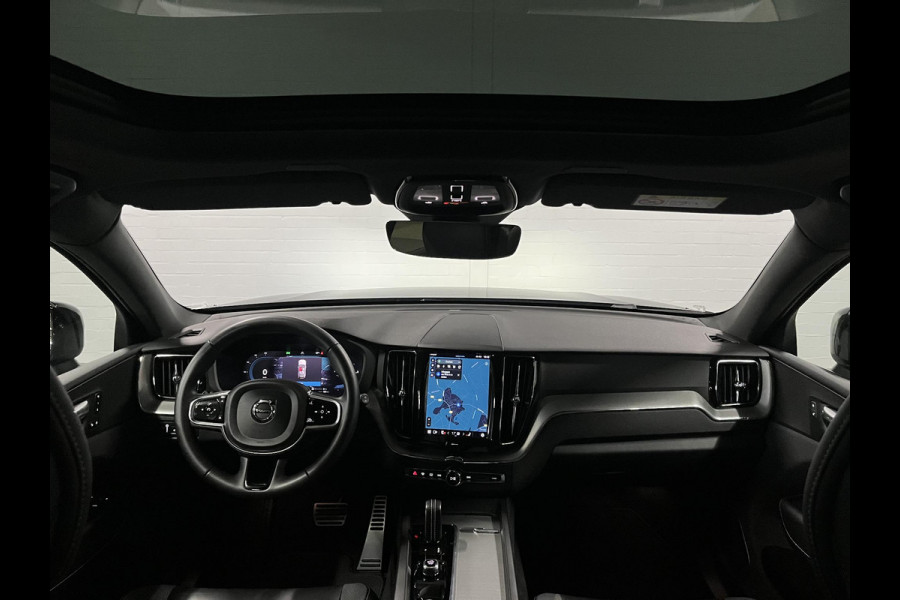 Volvo XC60 T6 Recharge Plug-in Hybrid R-Design Trekhaak | Open dak | 360 camera | Stuur-/stoelverwarming | 22'' inch wielen | Leder | Carplay
