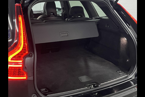 Volvo XC60 T6 Recharge Plug-in Hybrid R-Design Trekhaak | Open dak | 360 camera | Stuur-/stoelverwarming | 22'' inch wielen | Leder | Carplay