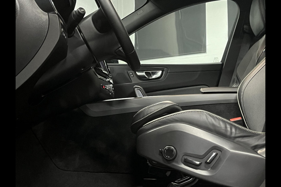 Volvo XC60 T6 Recharge Plug-in Hybrid R-Design Trekhaak | Open dak | 360 camera | Stuur-/stoelverwarming | 22'' inch wielen | Leder | Carplay