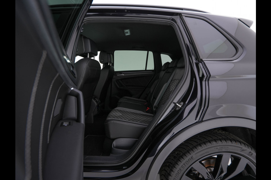 Volkswagen Tiguan 1.4 TSI Black-Style R-Line Business eHybrid ( Plug-in ) (INCL-BTW) *HEAD-UP | FULL-LED | ADAPTIVE-CRUISE | TOPVIEW | KEYLESS | DIGI-COCKPIT | HEATED-COMFORTSEATS | NAVI-FULLMAP | DAB+ | PRIVACYGLASS | ECC | CARPLAY | PDC | 20''ALU