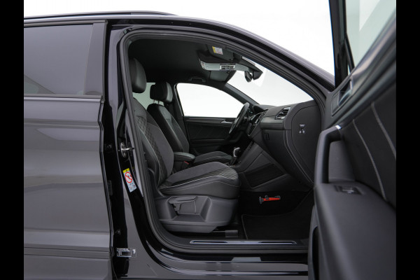 Volkswagen Tiguan 1.4 TSI Black-Style R-Line Business eHybrid ( Plug-in ) (INCL-BTW) *HEAD-UP | FULL-LED | ADAPTIVE-CRUISE | TOPVIEW | KEYLESS | DIGI-COCKPIT | HEATED-COMFORTSEATS | NAVI-FULLMAP | DAB+ | PRIVACYGLASS | ECC | CARPLAY | PDC | 20''ALU