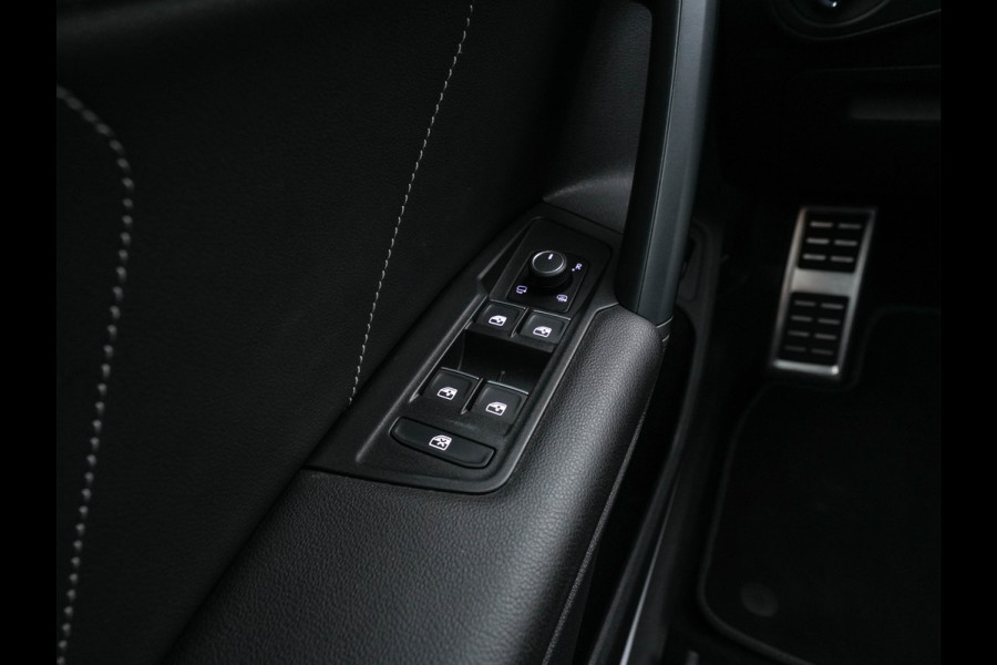 Volkswagen Tiguan 1.4 TSI Black-Style R-Line Business eHybrid ( Plug-in ) (INCL-BTW) *HEAD-UP | FULL-LED | ADAPTIVE-CRUISE | TOPVIEW | KEYLESS | DIGI-COCKPIT | HEATED-COMFORTSEATS | NAVI-FULLMAP | DAB+ | PRIVACYGLASS | ECC | CARPLAY | PDC | 20''ALU