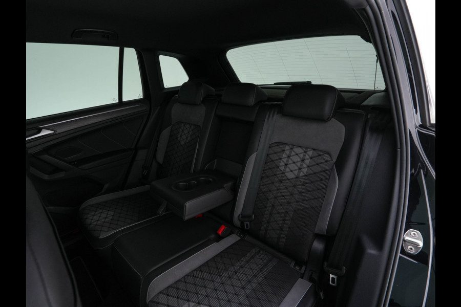 Volkswagen Tiguan 1.4 TSI Black-Style R-Line Business eHybrid ( Plug-in ) (INCL-BTW) *HEAD-UP | FULL-LED | ADAPTIVE-CRUISE | TOPVIEW | KEYLESS | DIGI-COCKPIT | HEATED-COMFORTSEATS | NAVI-FULLMAP | DAB+ | PRIVACYGLASS | ECC | CARPLAY | PDC | 20''ALU