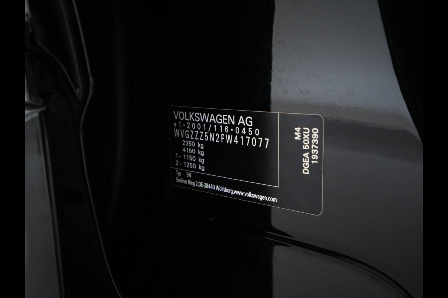 Volkswagen Tiguan 1.4 TSI Black-Style R-Line Business eHybrid ( Plug-in ) (INCL-BTW) *HEAD-UP | FULL-LED | ADAPTIVE-CRUISE | TOPVIEW | KEYLESS | DIGI-COCKPIT | HEATED-COMFORTSEATS | NAVI-FULLMAP | DAB+ | PRIVACYGLASS | ECC | CARPLAY | PDC | 20''ALU
