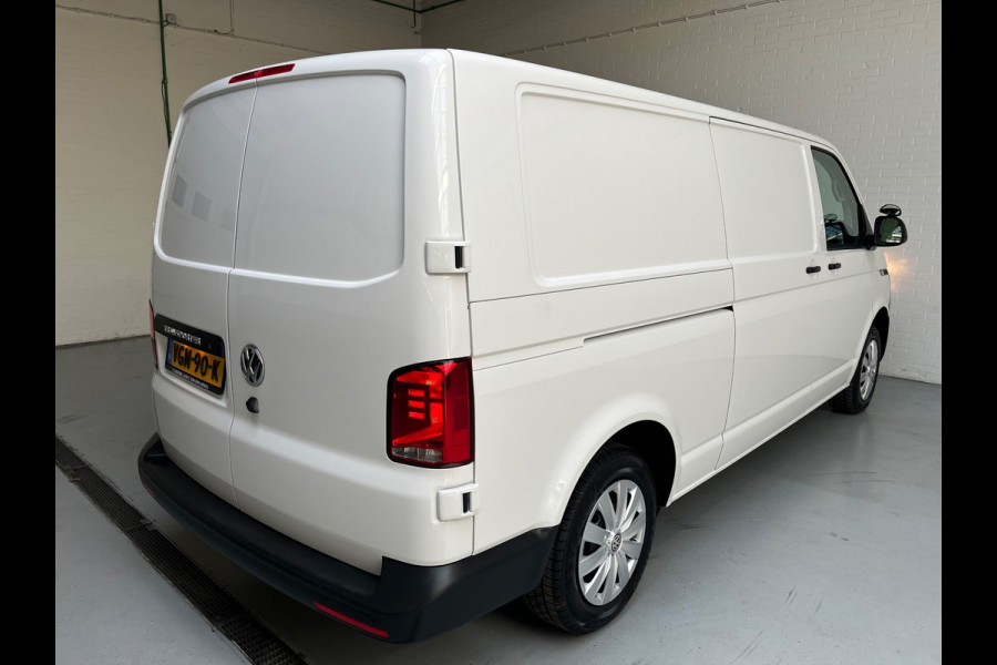 Volkswagen Transporter Automaat DSG Servicewagen 2.0 TDI 150pk L2H1 3Persoons Sortimo Inrichting, Airco, Navigatie, RIJKLAARPRIJS!