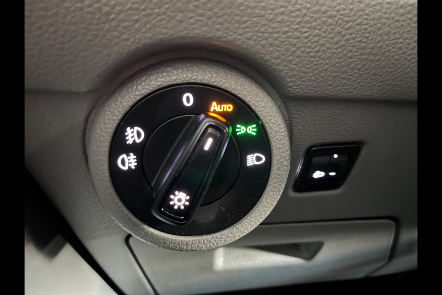 Volkswagen Transporter Automaat DSG Servicewagen 2.0 TDI 150pk L2H1 3Persoons Sortimo Inrichting, Airco, Navigatie, RIJKLAARPRIJS!