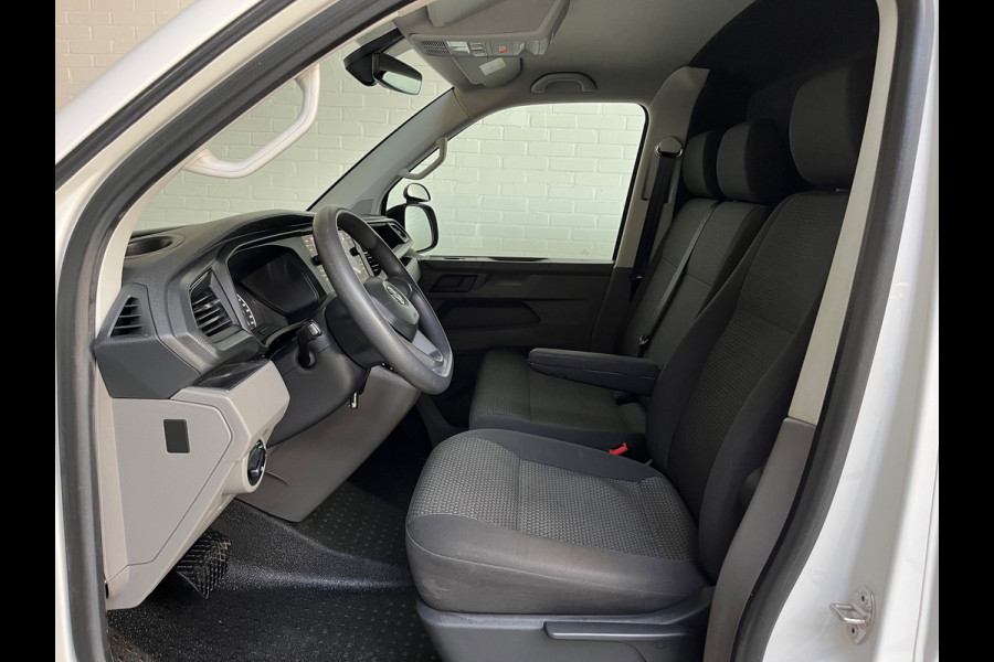 Volkswagen Transporter Automaat DSG Servicewagen 2.0 TDI 150pk L2H1 3Persoons Sortimo Inrichting, Airco, Navigatie, RIJKLAARPRIJS!