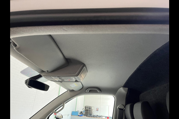 Volkswagen Transporter Automaat DSG Servicewagen 2.0 TDI 150pk L2H1 3Persoons Sortimo Inrichting, Airco, Navigatie, RIJKLAARPRIJS!