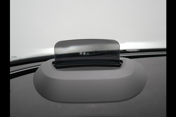 MINI Clubman 2.0 Cooper S John Cooper Works FACELIFT 179pk Dealer O.H | Panodak | Adaptive Cruise | Alcantara JCW Sportstoelen | Head Up | Harman Kardon | 19"L.M | Trekhaak Afn. | Camera | Keyless |