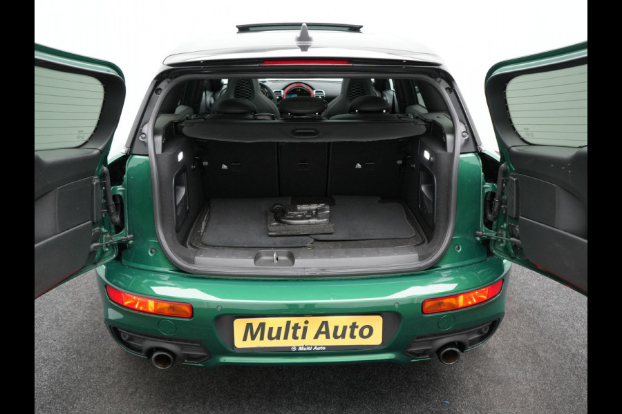 MINI Clubman 2.0 Cooper S John Cooper Works FACELIFT 179pk Dealer O.H | Panodak | Adaptive Cruise | Alcantara JCW Sportstoelen | Head Up | Harman Kardon | 19"L.M | Trekhaak Afn. | Camera | Keyless |