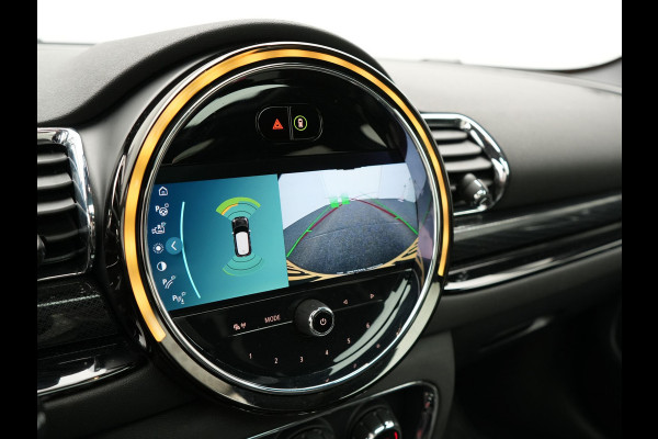 MINI Clubman 2.0 Cooper S John Cooper Works FACELIFT 179pk Dealer O.H | Panodak | Adaptive Cruise | Alcantara JCW Sportstoelen | Head Up | Harman Kardon | 19"L.M | Trekhaak Afn. | Camera | Keyless |