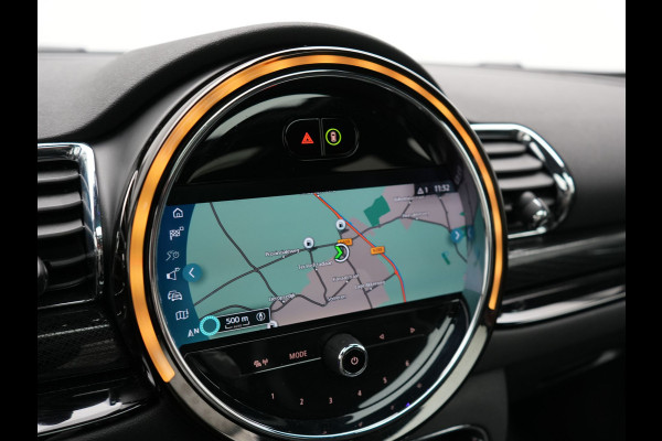 MINI Clubman 2.0 Cooper S John Cooper Works FACELIFT 179pk Dealer O.H | Panodak | Adaptive Cruise | Alcantara JCW Sportstoelen | Head Up | Harman Kardon | 19"L.M | Trekhaak Afn. | Camera | Keyless |