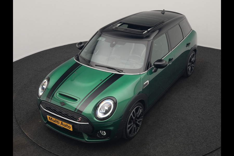 MINI Clubman 2.0 Cooper S John Cooper Works FACELIFT 179pk Dealer O.H | Panodak | Adaptive Cruise | Alcantara JCW Sportstoelen | Head Up | Harman Kardon | 19"L.M | Trekhaak Afn. | Camera | Keyless |