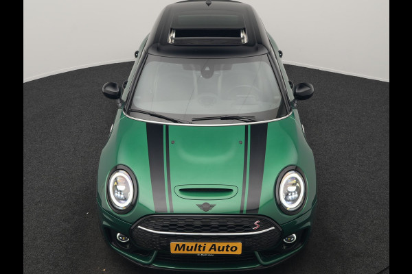 MINI Clubman 2.0 Cooper S John Cooper Works FACELIFT 179pk Dealer O.H | Panodak | Adaptive Cruise | Alcantara JCW Sportstoelen | Head Up | Harman Kardon | 19"L.M | Trekhaak Afn. | Camera | Keyless |