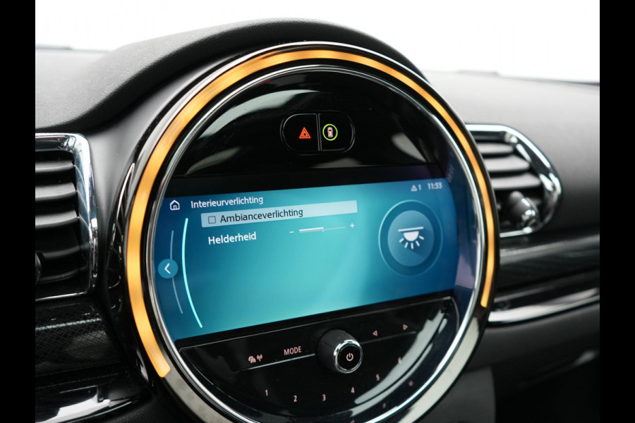 MINI Clubman 2.0 Cooper S John Cooper Works FACELIFT 179pk Dealer O.H | Panodak | Adaptive Cruise | Alcantara JCW Sportstoelen | Head Up | Harman Kardon | 19"L.M | Trekhaak Afn. | Camera | Keyless |