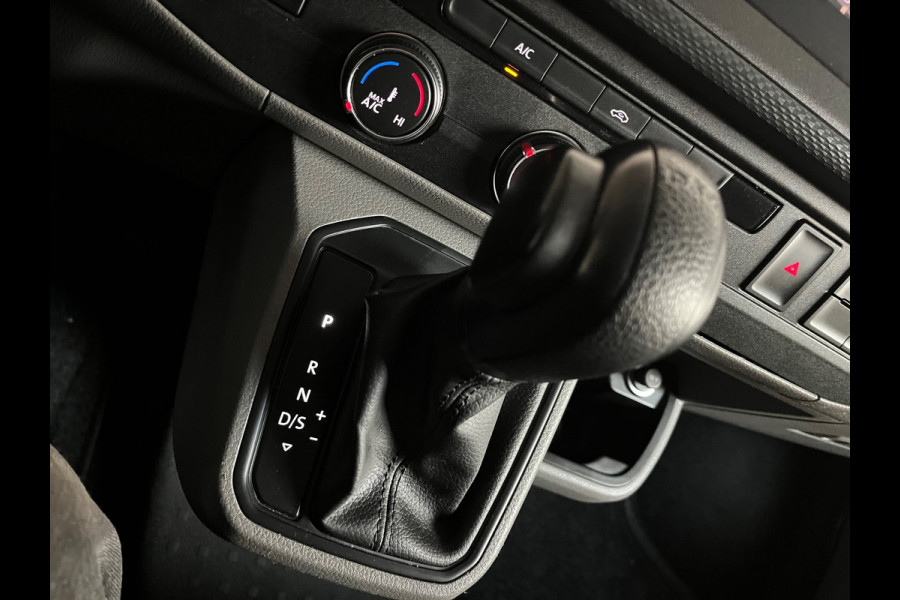 Volkswagen Transporter Automaat DSG Servicewagen 2.0 TDI 150pk L2H1 3Persoons Sortimo Inrichting, Airco, Navigatie, RIJKLAARPRIJS!