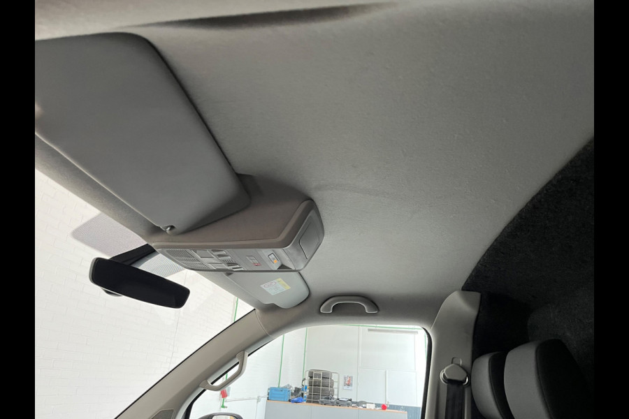Volkswagen Transporter Automaat DSG Servicewagen 2.0 TDI 150pk L2H1 3Persoons Sortimo Inrichting, Airco, Navigatie, RIJKLAARPRIJS!