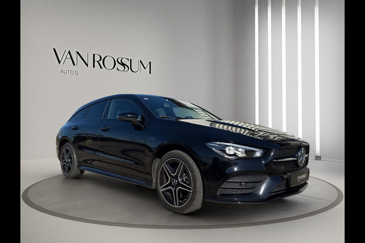 Mercedes-Benz CLA-Klasse Shooting Brake 250 e AMG Line | Panoramadak | Stoelverw | Elektr.Klep | Apple | Camera |