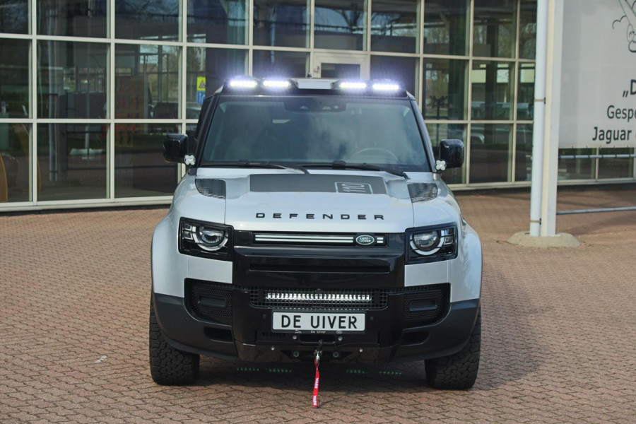Land Rover Defender D240 110 S 7 Seater incl. Btw / BPM geel kenteken „De Uiver” Special Lier
