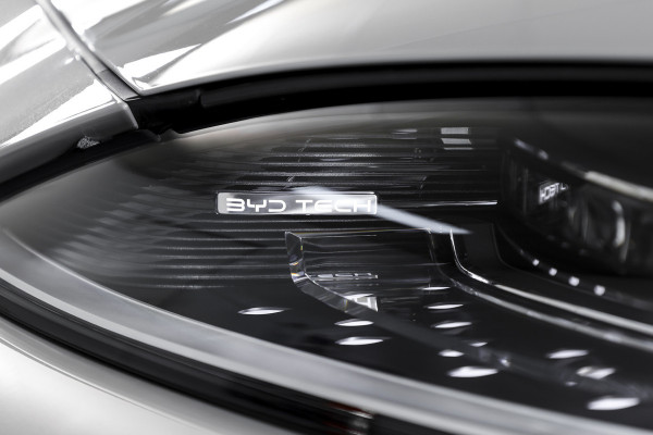 BYD SEAL U 1.5 DM-i FWD Boost | Plug-In | S/K-Panodak | 360 Camera | App connect | Adapt. Cruise | Elek. Klep | Infinity audio | 19" | 3766