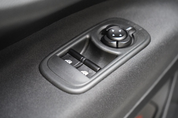 Fiat 500 Urban 42 kWh | Cruise control | Climate control | Apple Carplay |