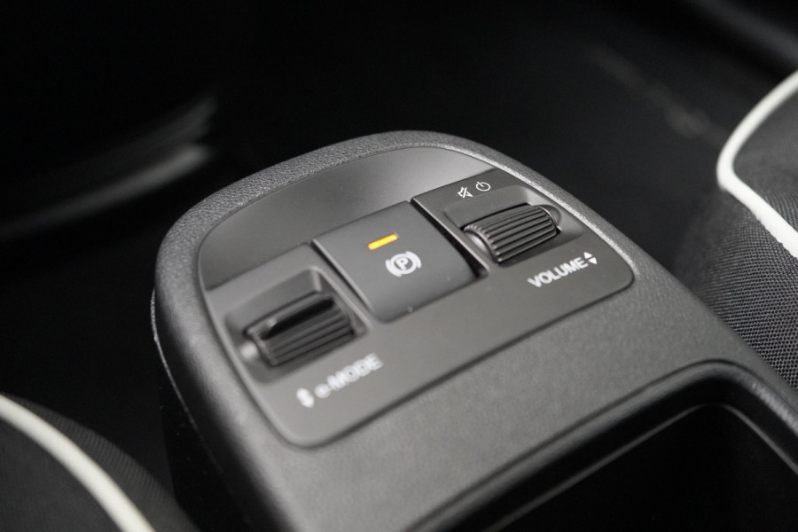 Fiat 500 Urban 42 kWh | Cruise control | Climate control | Apple Carplay |