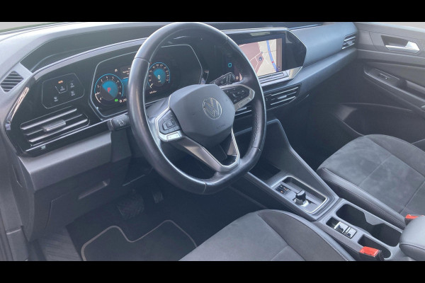 Volkswagen Caddy 1.5 TSI 115pk DSG 5p Navigatie Trekhaak Side Assist Camera Stoelverwarming