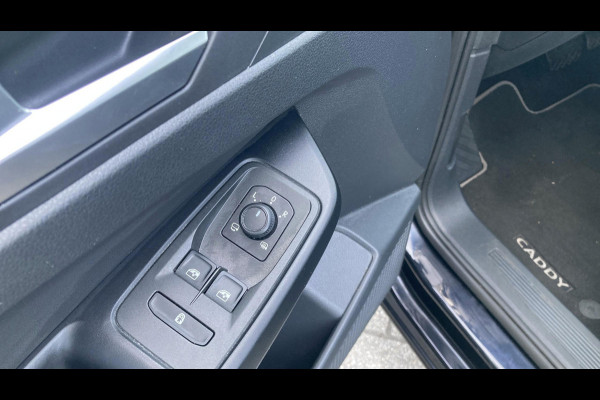 Volkswagen Caddy 1.5 TSI 115pk DSG 5p Navigatie Trekhaak Side Assist Camera Stoelverwarming