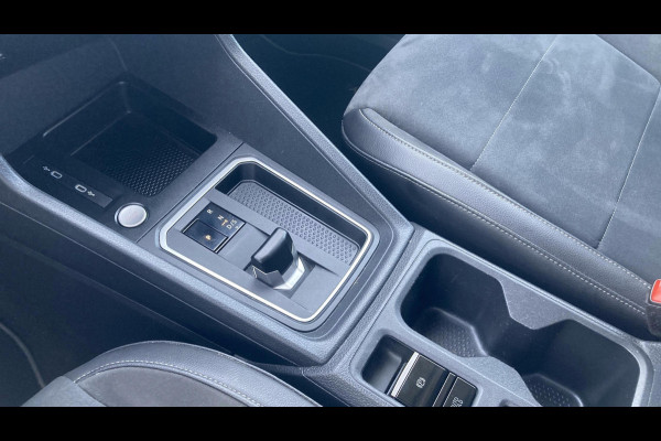 Volkswagen Caddy 1.5 TSI 115pk DSG 5p Navigatie Trekhaak Side Assist Camera Stoelverwarming