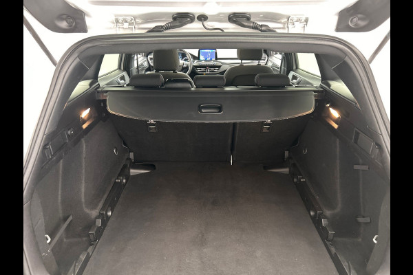 Ford FOCUS Wagon 1.0 EcoBoost ST Line Business | Origineel NL | Trekhaak | Adaptieve Cruise/Control | Carplay | Camera |