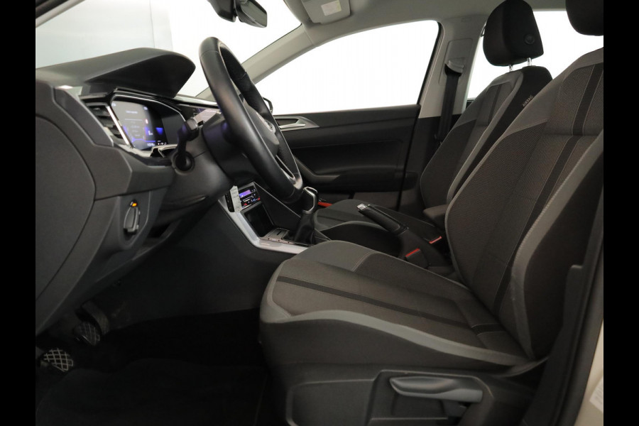 Volkswagen Polo 1.0 TSI Style 95pk 5bak| digital display| Navi | 16'LM-velgen parksensors | climatronic
