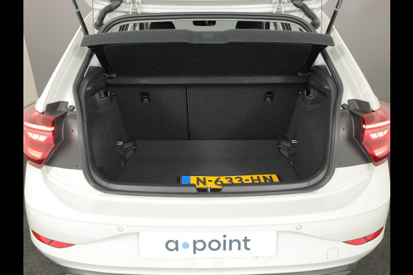 Volkswagen Polo 1.0 TSI Style 95pk 5bak| digital display| Navi | 16'LM-velgen parksensors | climatronic