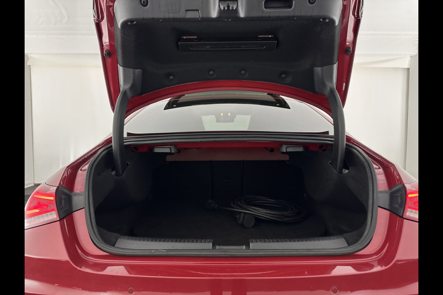 Mercedes-Benz CLA-Klasse 250 e AMG Limited Business Solution (Plug-in) (INCL-BTW) Aut. *PANO | LEATHER-MICROFIBRE | MULTIBEAM-LED | BLINDSPOT | WIDESCREEN-COCKPIT | AMBIENTLIGHT | CAMERA | M-BUX-NAVI | ECC | SHIFTPADDLES | PDC | ADAPTIVE-CRUISE | DAB | 18"ALU*