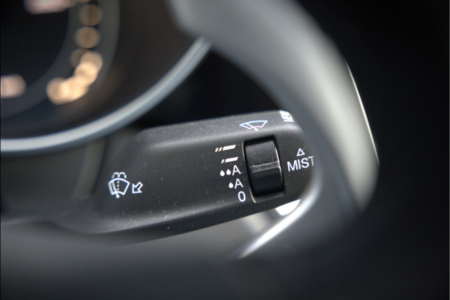 Alfa Romeo Giulia 2.0 T AWD Veloce Q4 | Harman Kardon | Stuurverwarming | Stoelverwarming | Memory Seat | Keyless | Adaptive Cruise Control | Camera | Navigatie | DNA | Leer | QV Velgen | Elektrische Stoelen | Dodehoek Detectie |