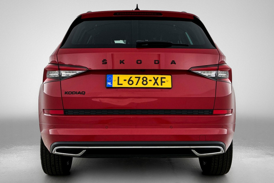 Škoda Kodiaq 1.5 TSI Sportline Business(Goed OnderH, Carplay/ Android, StoelV V+A, Camera, Navi, Addapt Cruise, Parkeersen, Etc)
