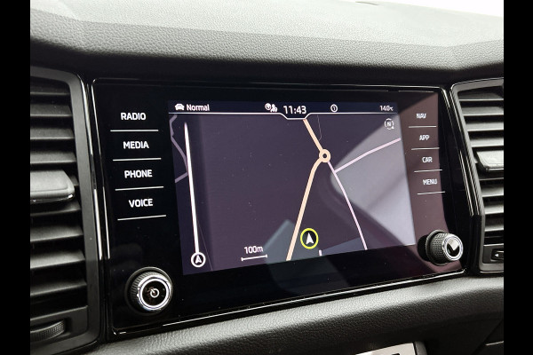 Škoda Kodiaq 1.5 TSI Sportline Business(Goed OnderH, Carplay/ Android, StoelV V+A, Camera, Navi, Addapt Cruise, Parkeersen, Etc)